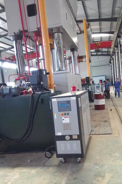 熱壓機模具油加熱器,導(dǎo)熱油加熱器，模具溫度控制機